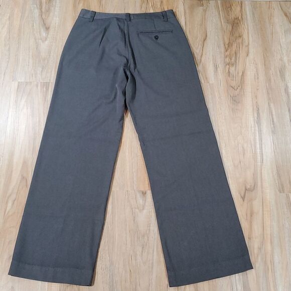 💜Old Navy Gray Dressy At Waist Essential Stretch Trousers Size 6/28 - Picture 3 of 8